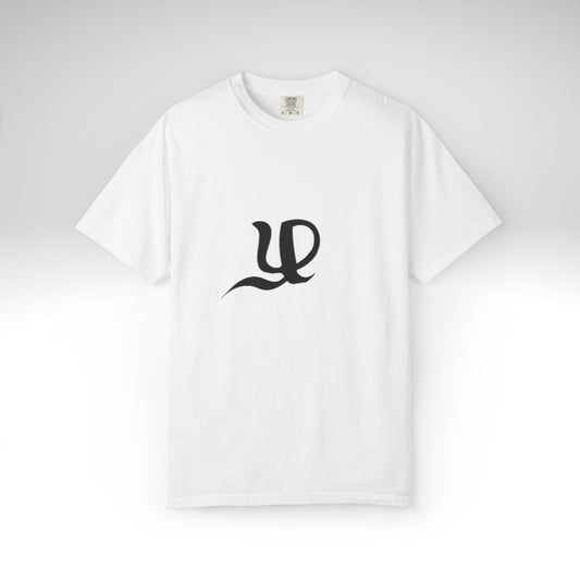 Tamil Letter “La” Symbol Tee | Minimal Calligraphic Graphic T-Shirt